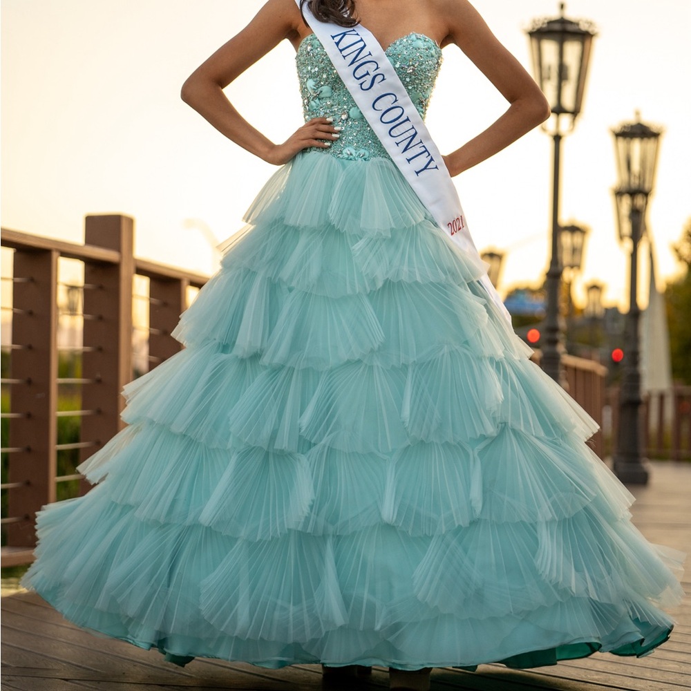 Terani Couture Dress light blue ballgown